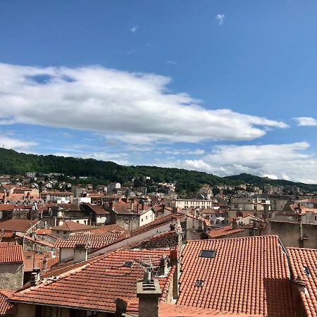 Chez Mick Et Sarah : Vert L'Industriel Le Puy-en-Velay 外观 照片